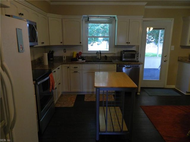 417 Slate ST, Chesapeake, VA 23322