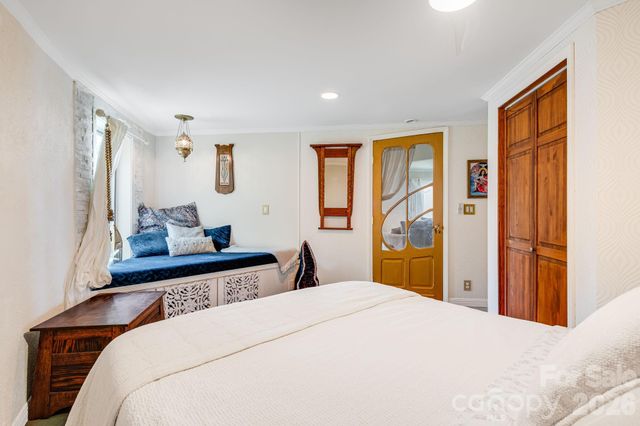 44 Azura Gdns None, Weaverville, NC 28787