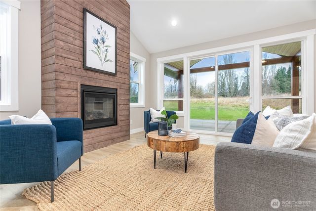 2027 Steelhead Way, Lynden, WA 98264