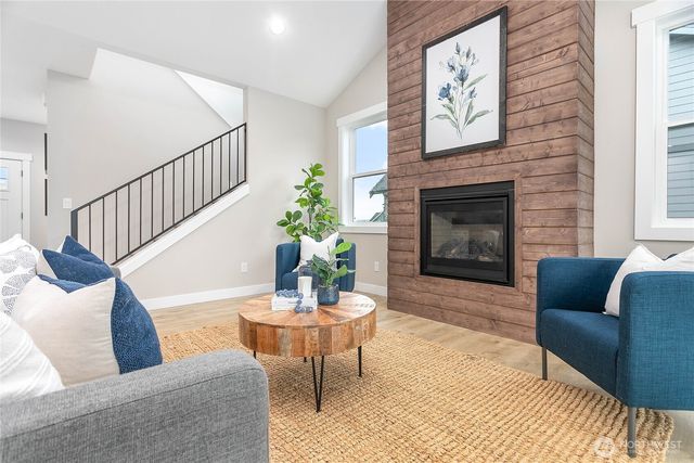 2027 Steelhead Way, Lynden, WA 98264