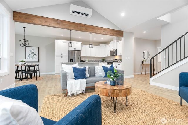 2027 Steelhead Way, Lynden, WA 98264