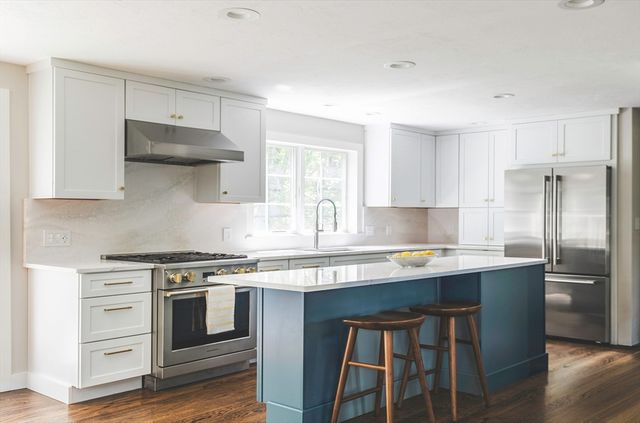 3 Berry Dr, Newburyport, MA 01950