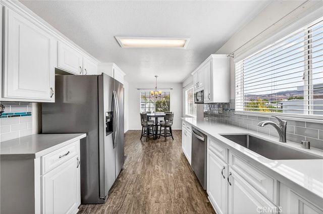 24600 Mountain Avenue 11, Hemet, CA 92544