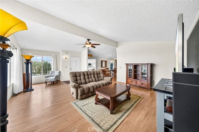 24600 Mountain Avenue 11, Hemet, CA 92544