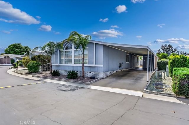 24600 Mountain Avenue 11, Hemet, CA 92544