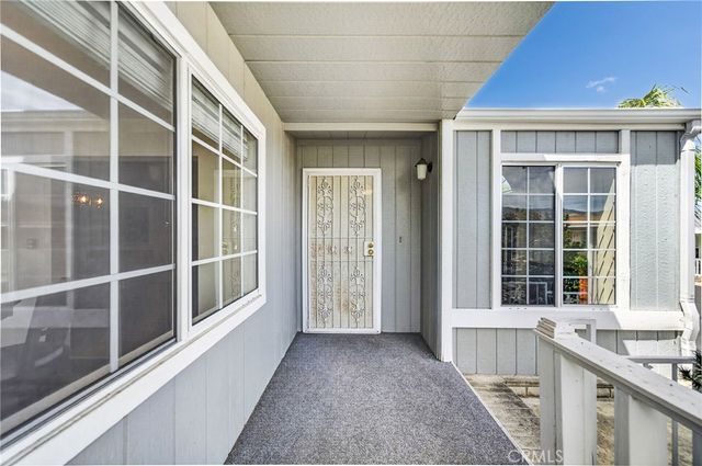 24600 Mountain Avenue 11, Hemet, CA 92544