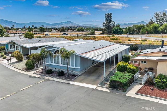 24600 Mountain Avenue 11, Hemet, CA 92544