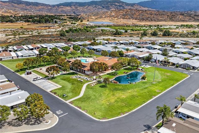 24600 Mountain Avenue 11, Hemet, CA 92544