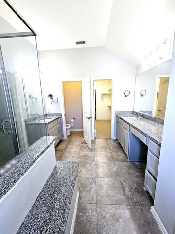 1230 Lace Bark Way, Arlington, TX 76005