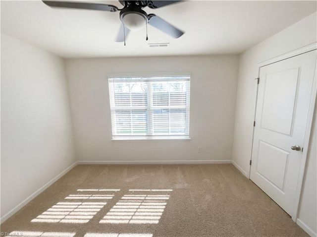 700 Hickory Point Drive, Lexington, NC 27292