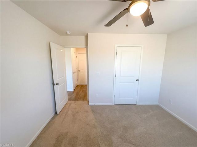 700 Hickory Point Drive, Lexington, NC 27292