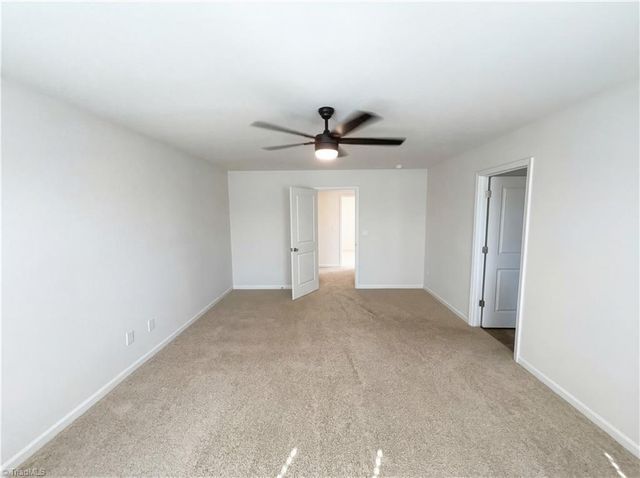 700 Hickory Point Drive, Lexington, NC 27292