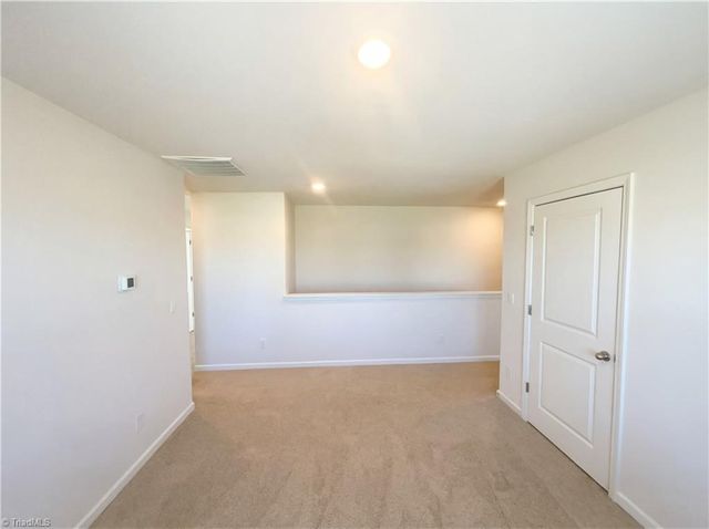 700 Hickory Point Drive, Lexington, NC 27292