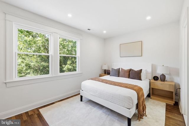 413 HAMILTON ST NW, Washington, DC 20011