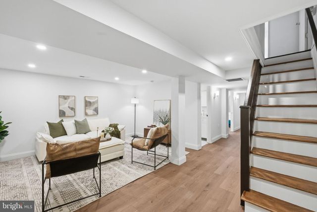 413 HAMILTON ST NW, Washington, DC 20011