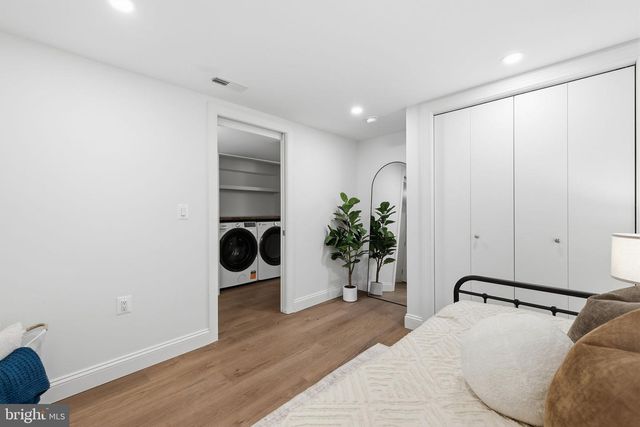 413 HAMILTON ST NW, Washington, DC 20011