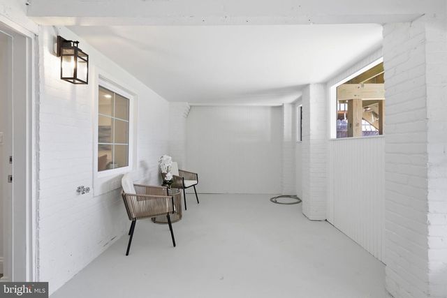 413 HAMILTON ST NW, Washington, DC 20011