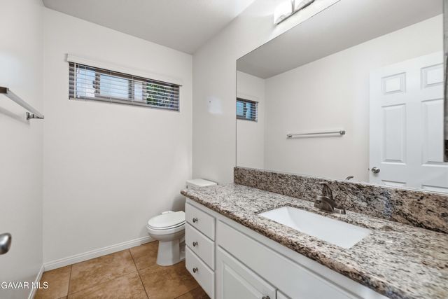 42841 15th Street Unit 6, Lancaster, CA 93534