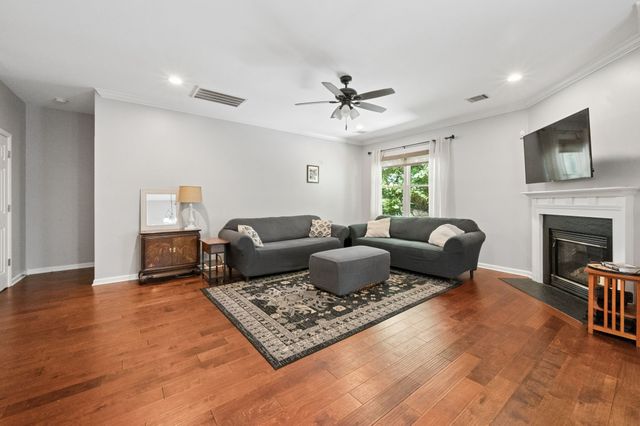 1901 Deep Woods Trl, Nashville, TN 37214