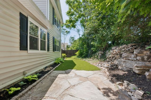 1901 Deep Woods Trl, Nashville, TN 37214