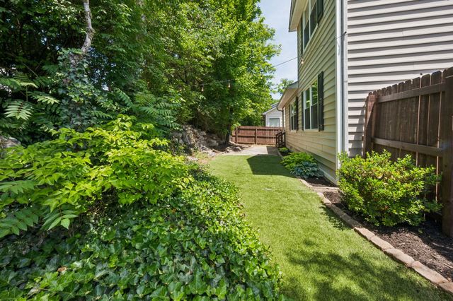 1901 Deep Woods Trl, Nashville, TN 37214