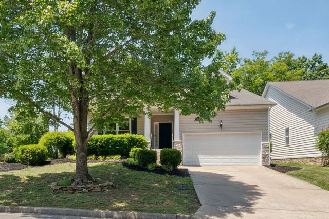 1901 Deep Woods Trl, Nashville, TN 37214