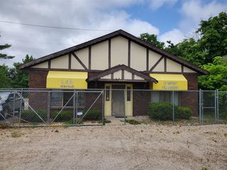 4249 Oak Park Drive, Grand Rapids, MI 49508