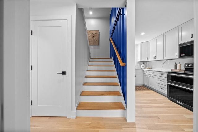 413 Pearl Street, Bloomfield, PA 15224