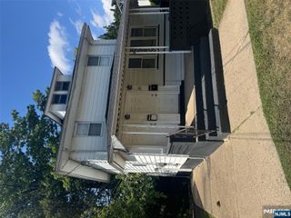 39 Farview Avenue 1st Fl, Paramus, NJ 07652