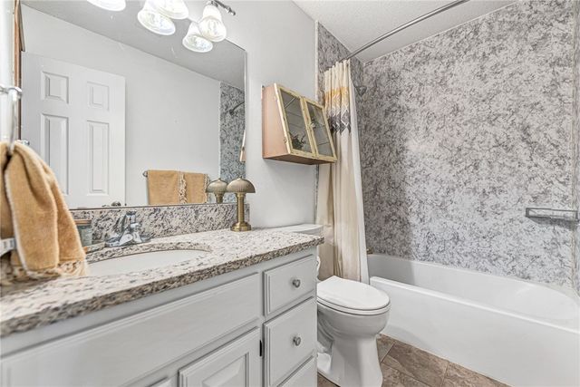 1321 Quail Run Circle, Bentonville, AR 72712