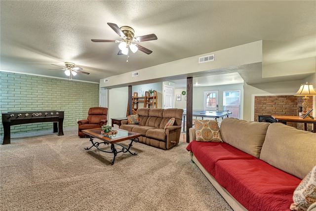 1321 Quail Run Circle, Bentonville, AR 72712