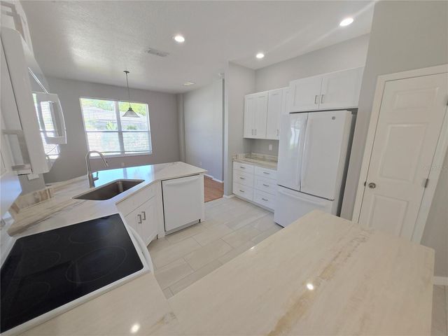 4211 2ND AVENUE E, Bradenton, FL 34208