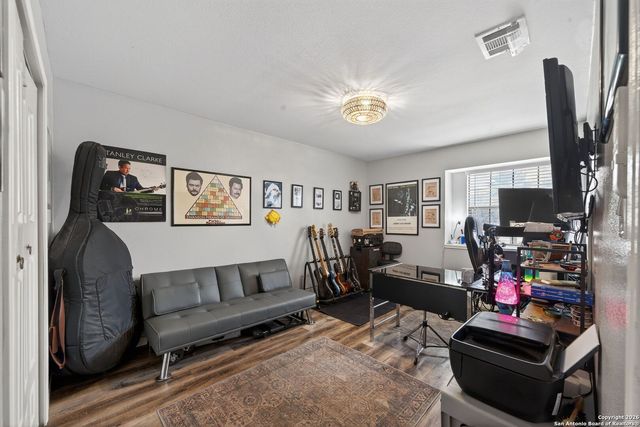 7802 Benbrook, San Antonio, TX 78250