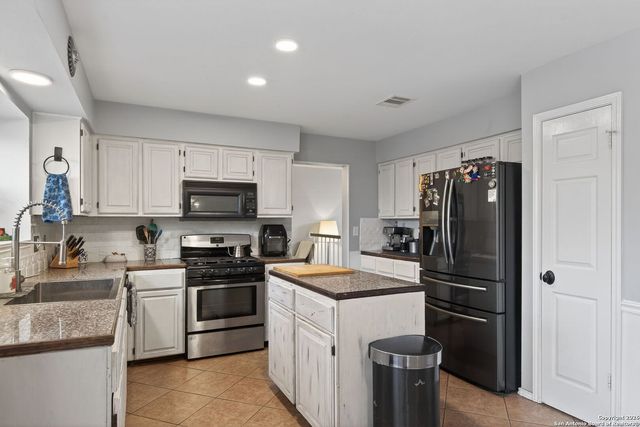 7802 Benbrook, San Antonio, TX 78250