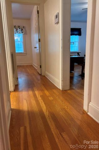 1404 23rd Avenue NE, Hickory, NC 28601