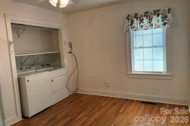 1404 23rd Avenue NE, Hickory, NC 28601