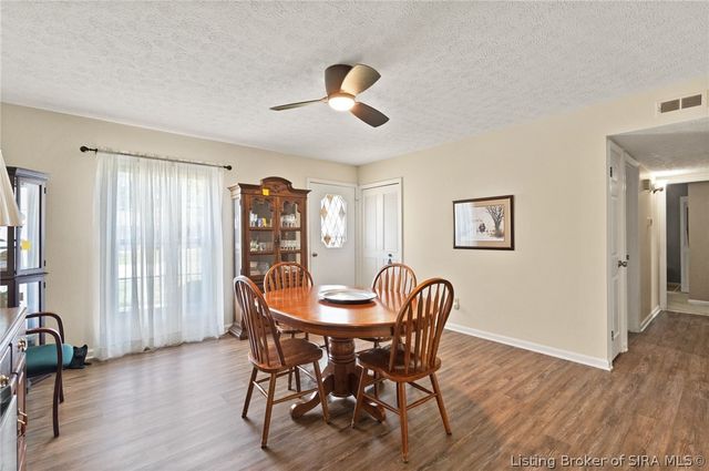 2402 Bishop Road, Jeffersonville, IN 47130
