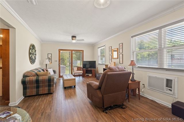 2402 Bishop Road, Jeffersonville, IN 47130