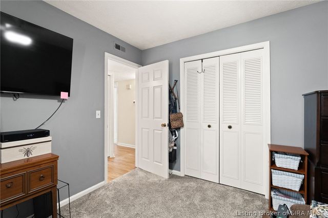 2402 Bishop Road, Jeffersonville, IN 47130
