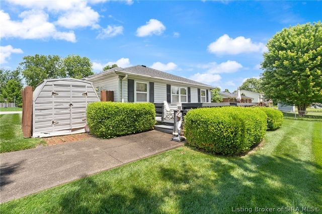 2402 Bishop Road, Jeffersonville, IN 47130