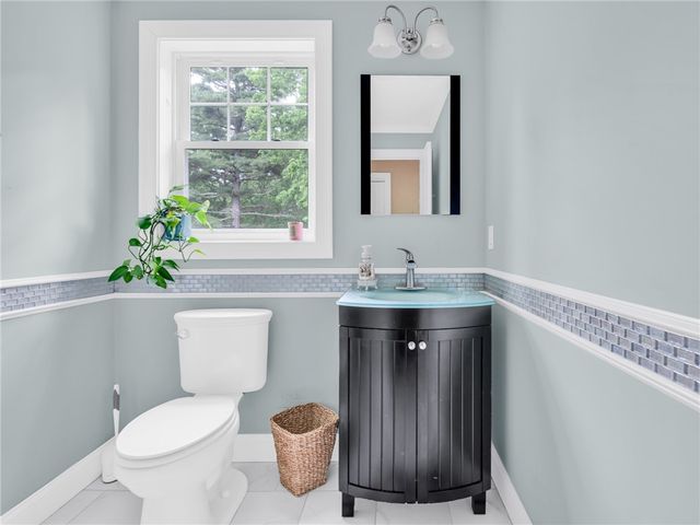 10 Victory Falls Road, Coventry, RI 02827