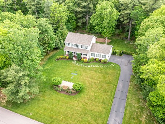 10 Victory Falls Road, Coventry, RI 02827