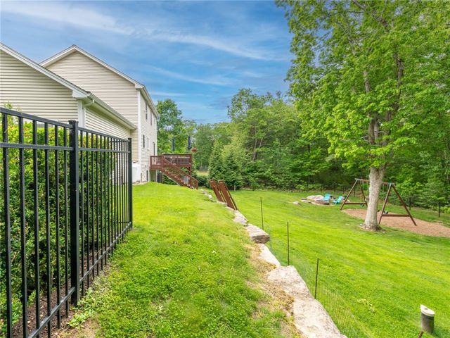 10 Victory Falls Road, Coventry, RI 02827