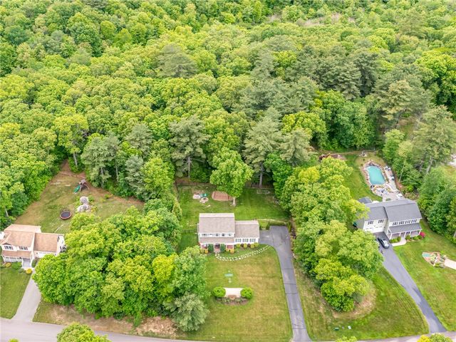 10 Victory Falls Road, Coventry, RI 02827