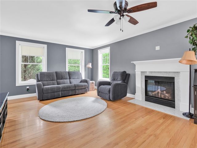 10 Victory Falls Road, Coventry, RI 02827