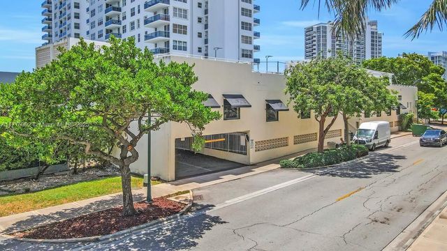 3015 N Ocean Boulevard C1-C8, Fort Lauderdale, FL 33308