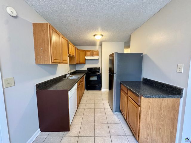 102 Varee Drive, Warner Robins, GA 31093
