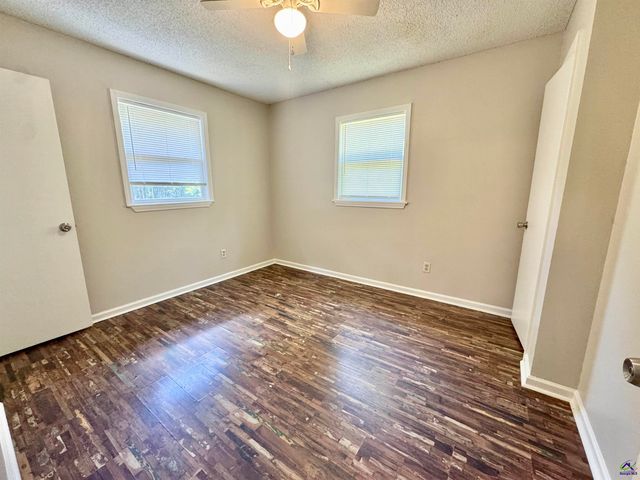 102 Varee Drive, Warner Robins, GA 31093