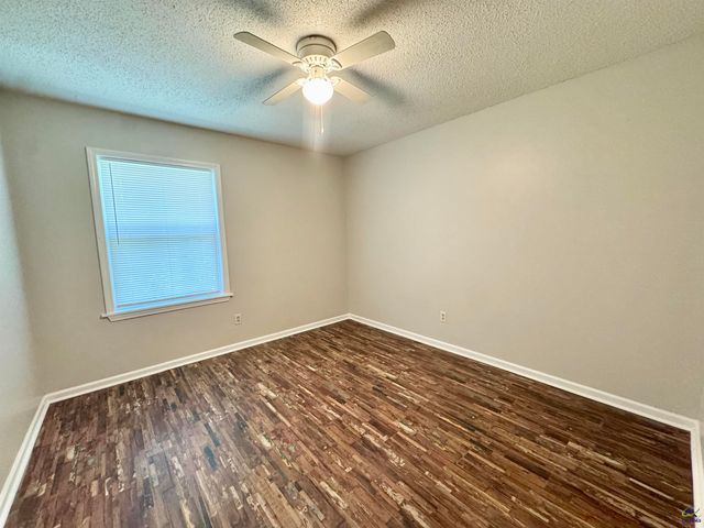 102 Varee Drive, Warner Robins, GA 31093