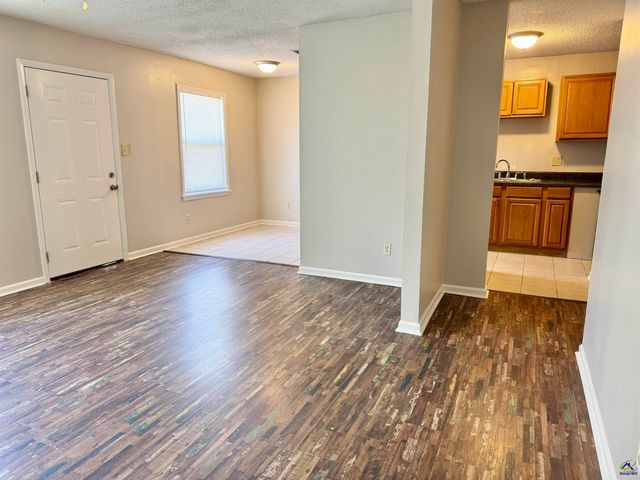 102 Varee Drive, Warner Robins, GA 31093